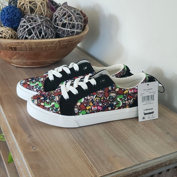 👟 Nintendo Super Mario Kids Sneakers – Size 5, NWT, Cartoon Character Design - Picture 4 of 16
